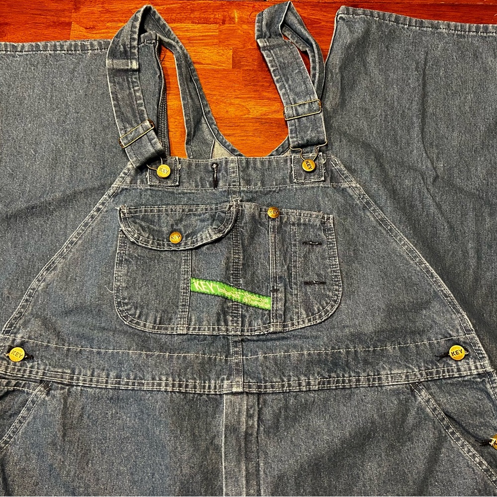 Key Brand men’s bib overalls. New with tags. 44X30.